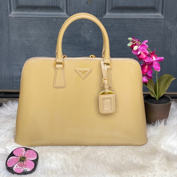 Prada Handbags - Auth PRADA  Beige Saffiano Patent Leather Large Promenade Satchel